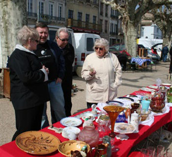 LES PUCES DES QUAIS 